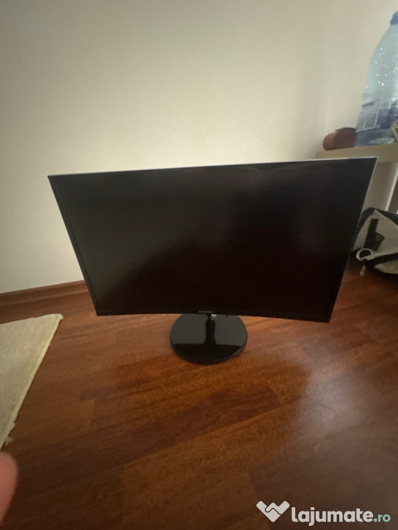 Monitor Curbat Samsung 24” FullHD