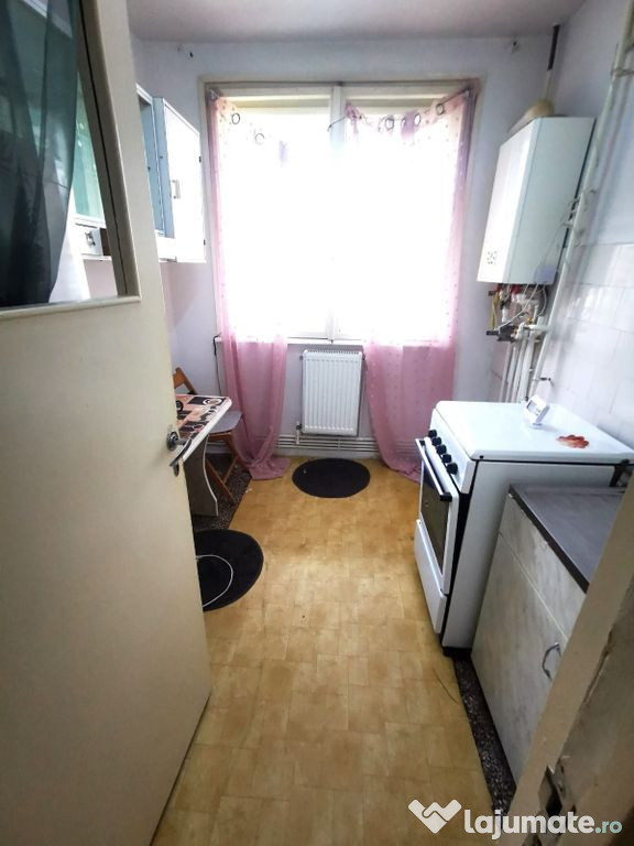 De vanzare apartament 2 camere-Mazepa 1