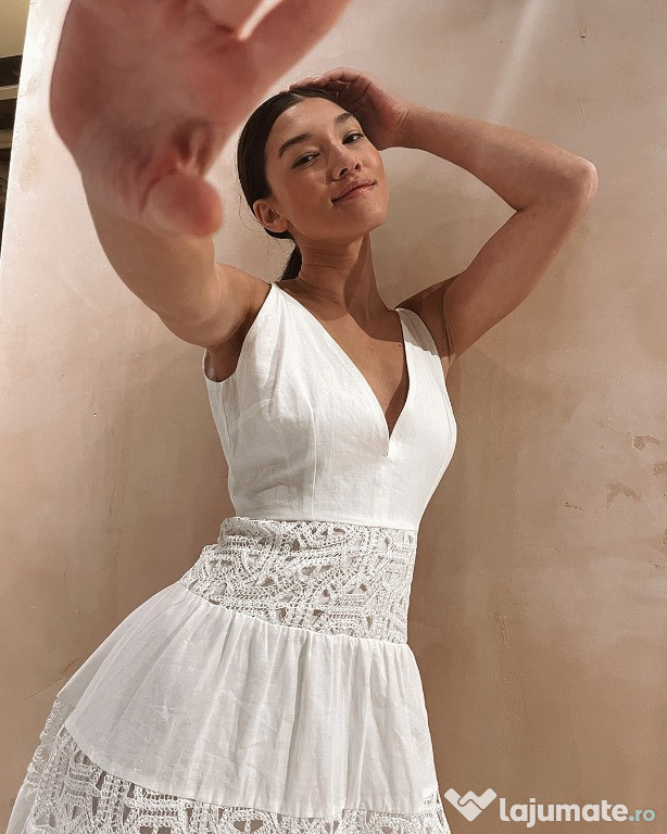 Vand rochie mireasa de plaja