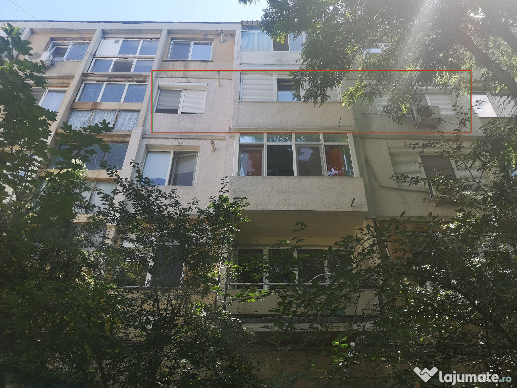 Apartament 2 camere etaj 3/4 Bld. Independentei colt cu str. Scolilor
