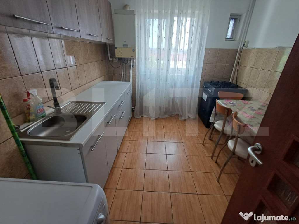 Apartament de inchiriat, cu 2 camere, 52 mp, zona 9 Mai