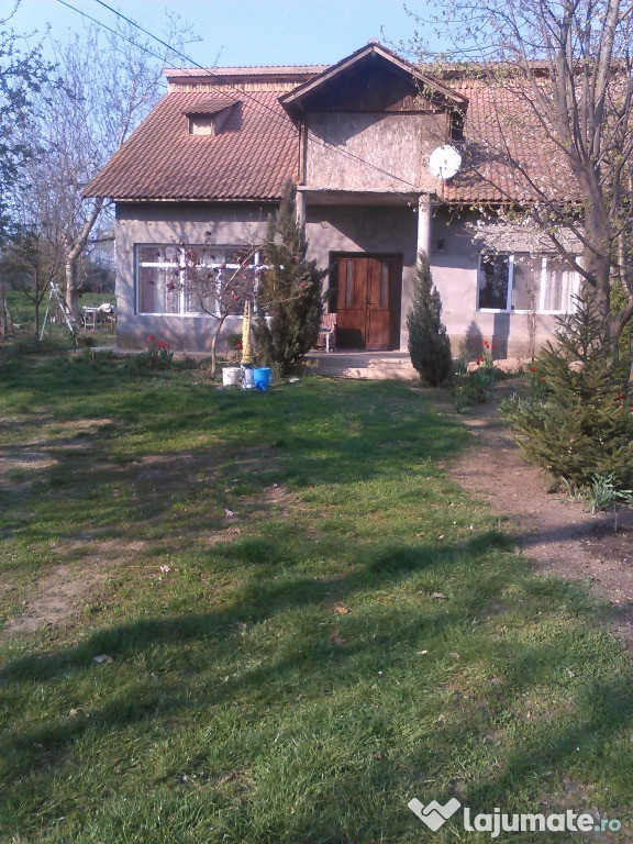 Casă de vânzare în Ceacu, Cuza Vodă, Călărași - 121mp, teren 3689 mp