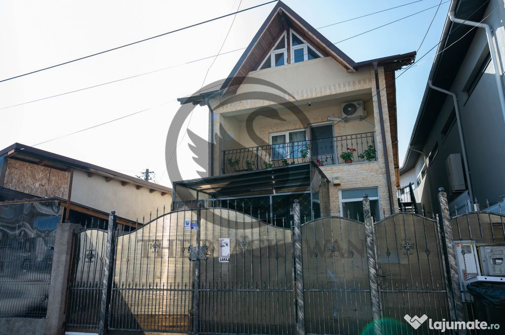 Casa cu 5 camere de vanzare | Zona Ultracentral, Baicoi |...