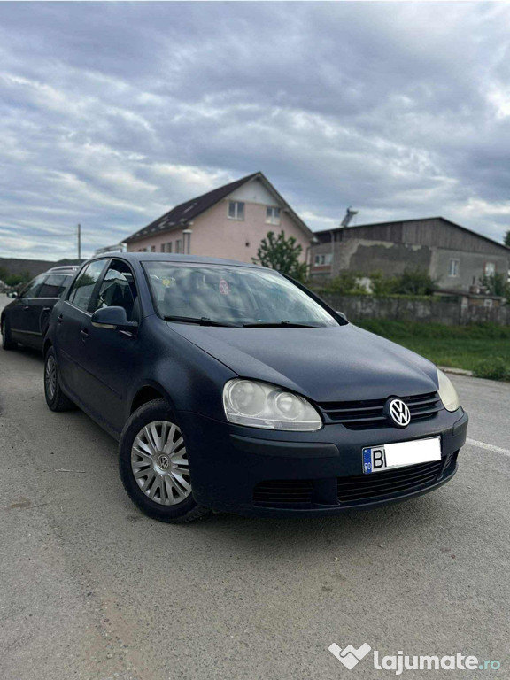 Golf 5, 2000€ ușor negociabil