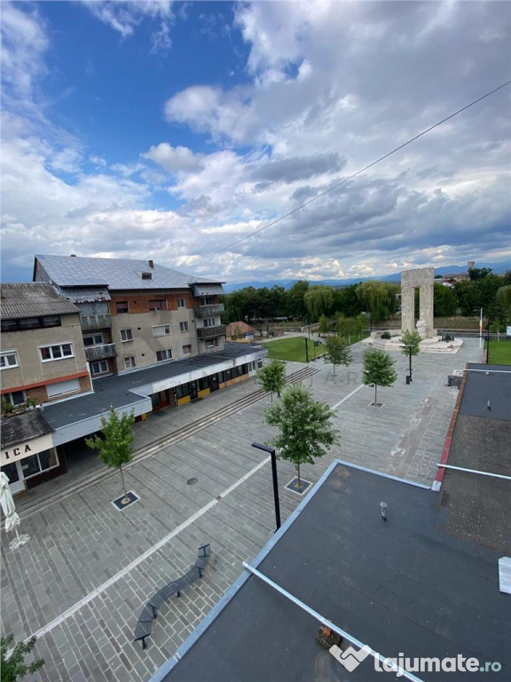 RECO Apartament in Beius pe Pietonala