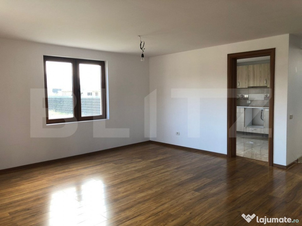 Casa spatioasa, 5 camere, teren 900mp, in Sanpetru