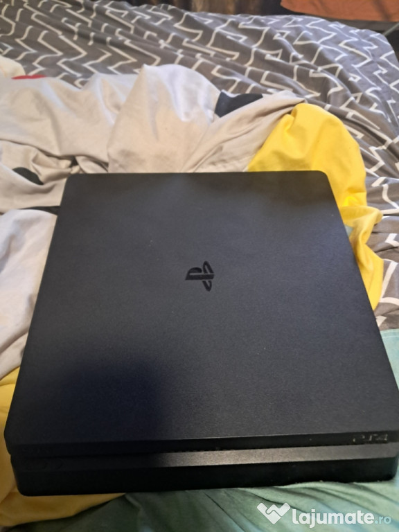 Ps4 slim 1tb + 2 controllere originale si 4 jocuri negociabi