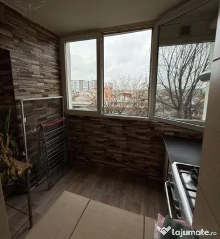 Apartament 3 camere decomandat Luica 70mp