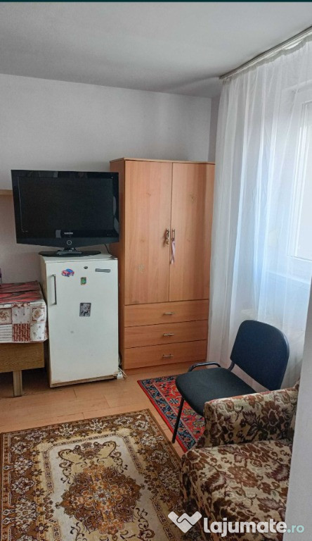 Dau in chirie garsoniera Oradea