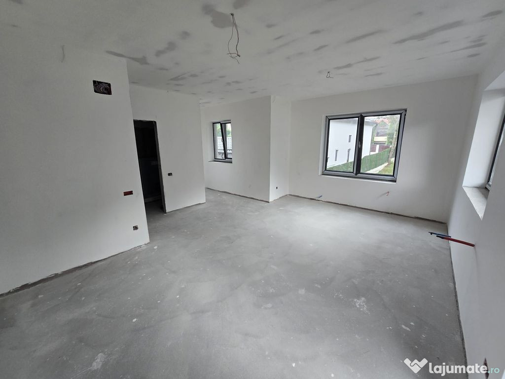 Apartament cu 2 camere + loc de parcare - Busteni - Zamora