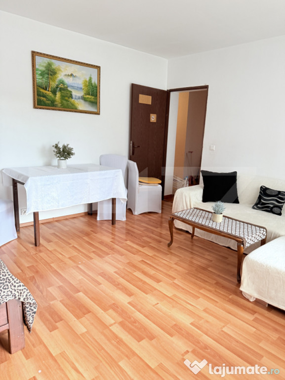 Apartament 3 camere de închiriat în Subcetate – etaj 1,