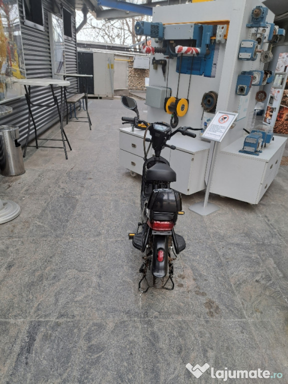 Vind biciclete electrice.