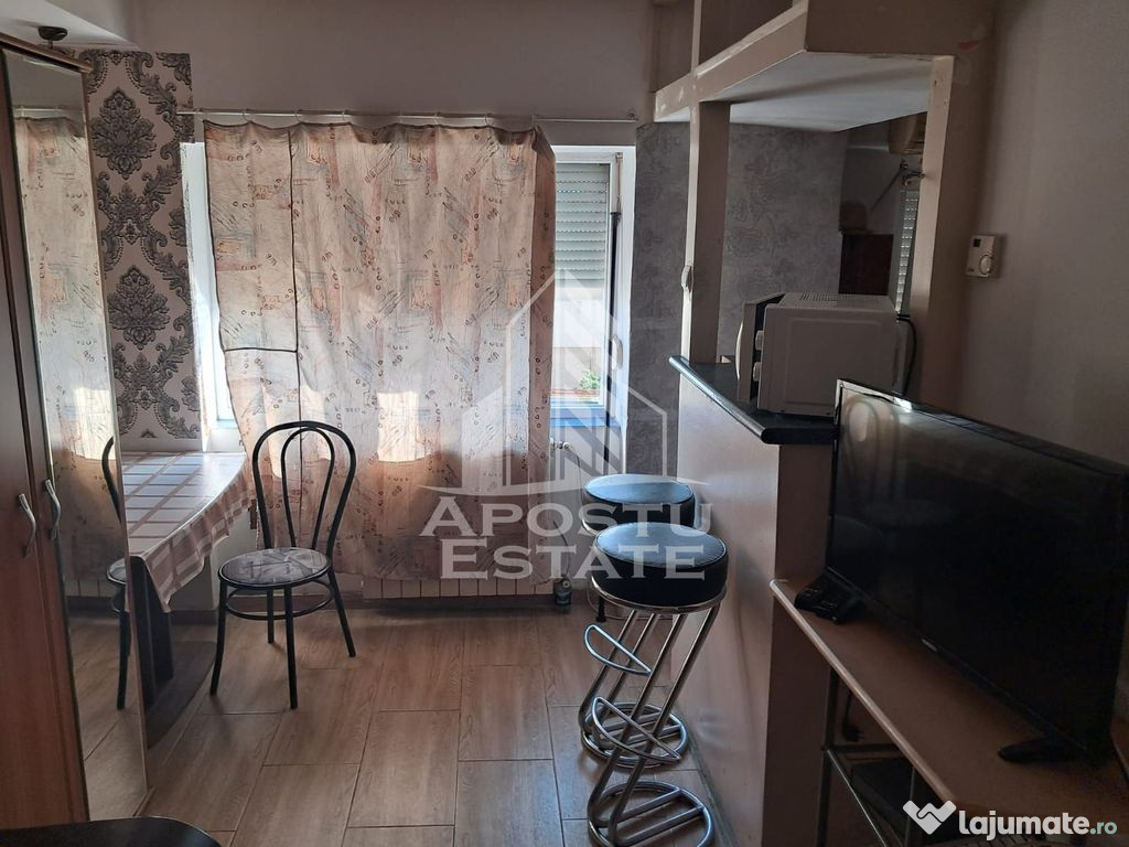 Garsoniera in zona Buziasului de 22 mp, centrala termica ...