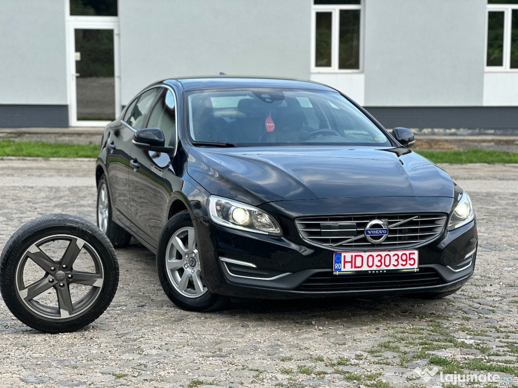 Volvo S 60 Momentum D3*navi*BiXenon*2017*piele*factura*led*distronic