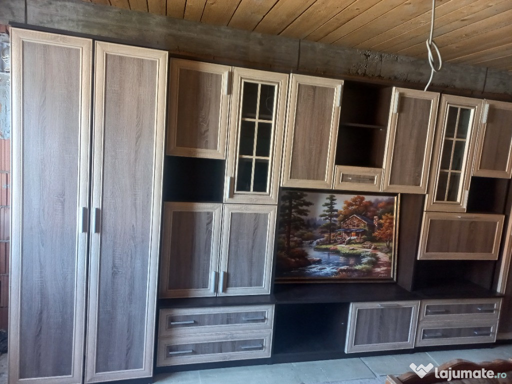 Vand mobila living L405 cm/ h210 cm