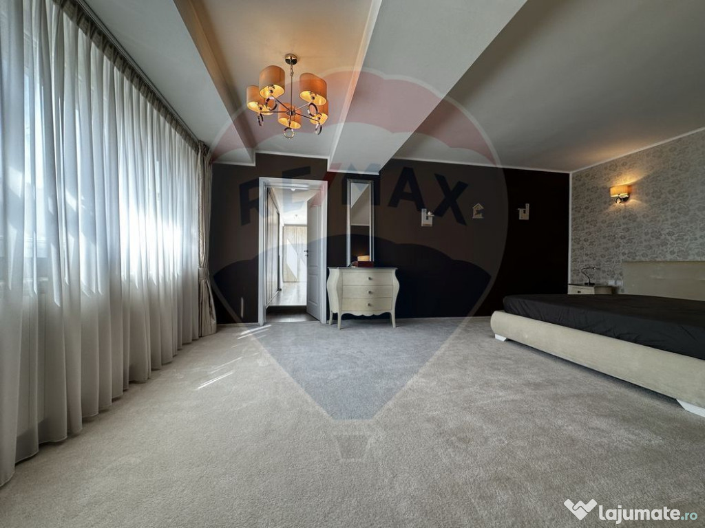De vanzare apartament de lux pe Blvd. Decebal