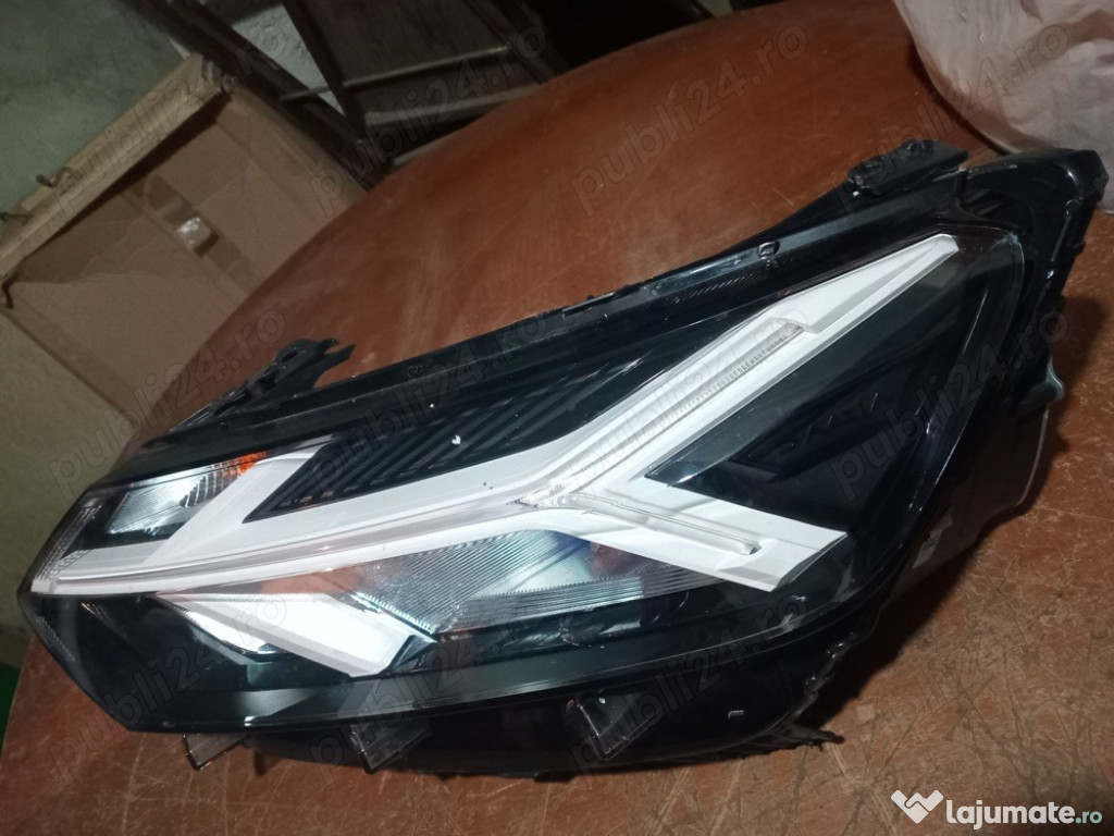 Far stanga Logan3&Sandero model 2024 functional suport rupt
