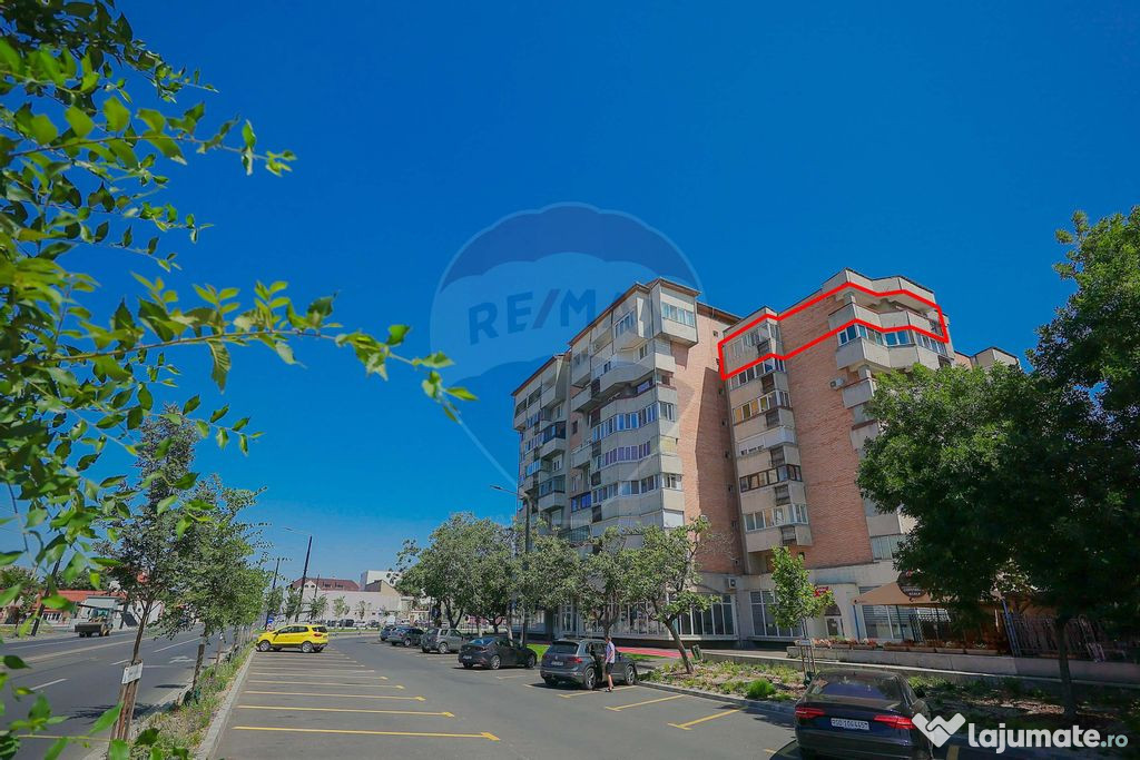 De vânzare apartament cu 3 camere în zona Decebal