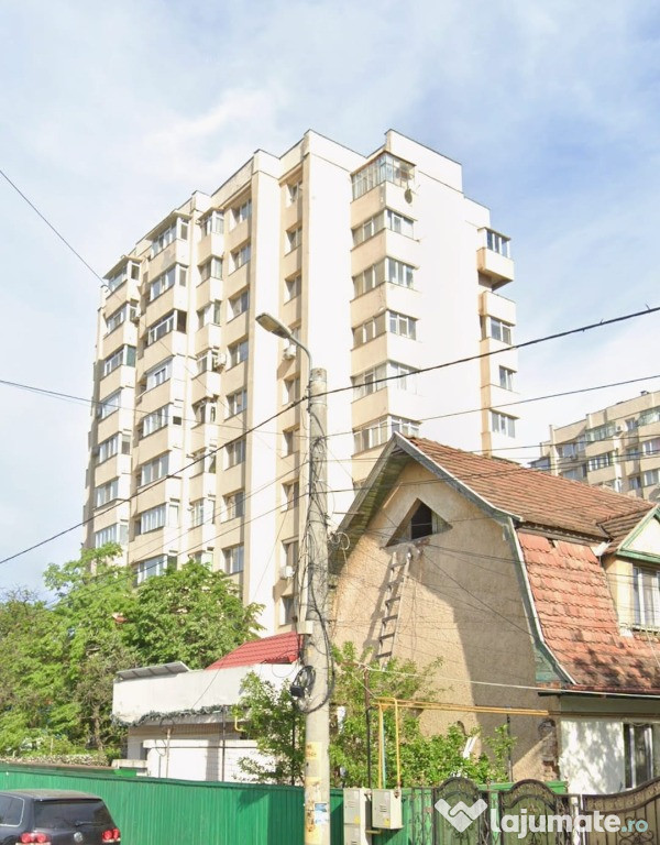 Apartament 3 camere, Semidecomandat, pet friendly, Nicolina