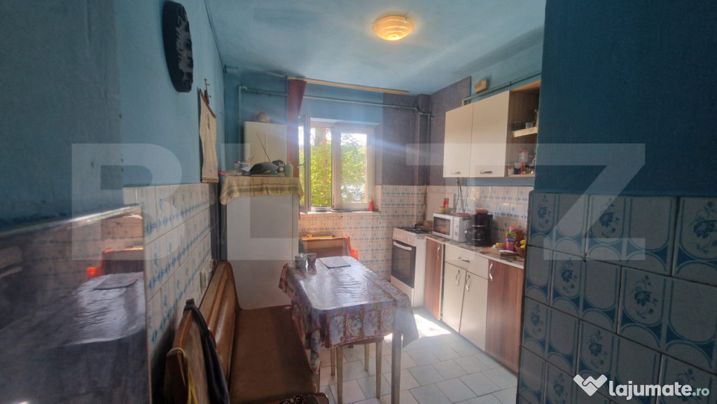Apartament 4 camere, suprafata mare decomandat, Triaj, bloc