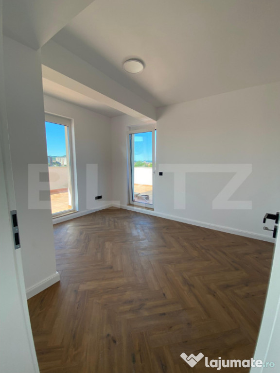 ???? PENTHOUSE DE EXCEPȚIE – etaj 3, priveliște panorami