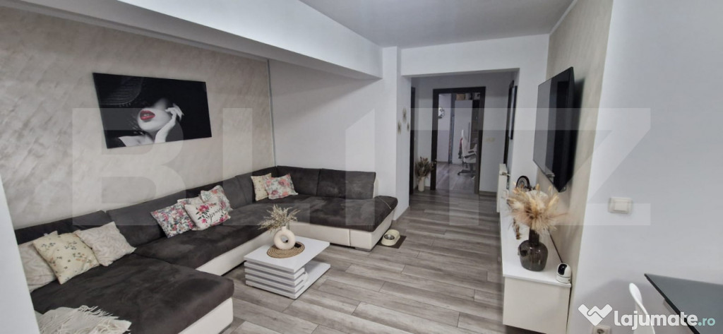 Apartament 3 camere + Parcare, etajul 4 cu Lift , zona Impar