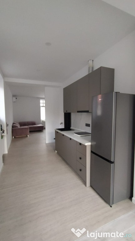 Apartament 2 camere zona Parc la curte