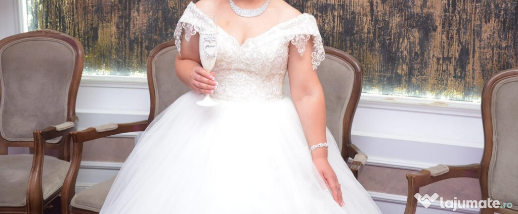 Vând rochie de mireasă