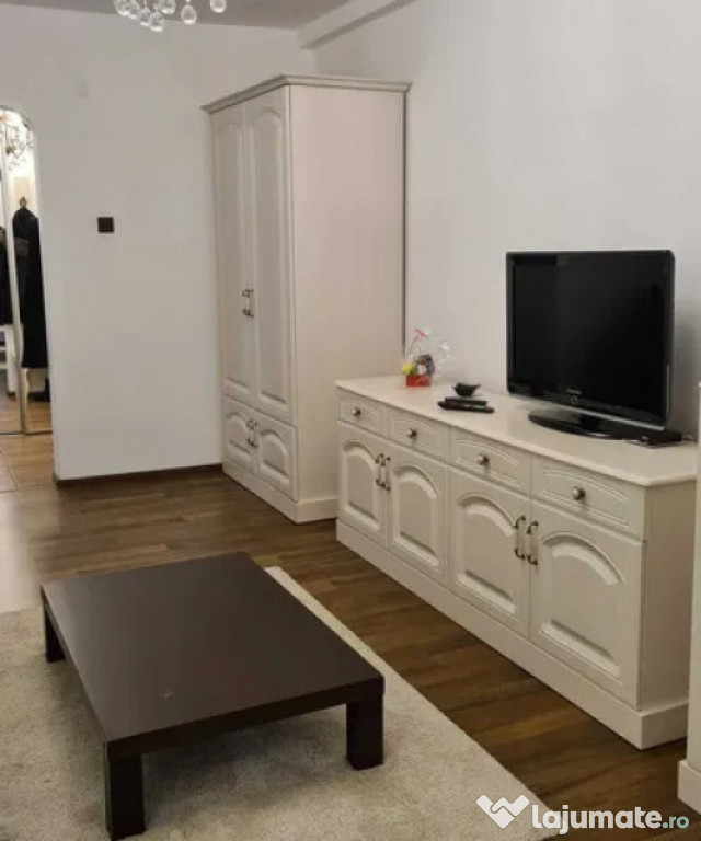 Apartament 2 camere - zona Centrul Vechi
