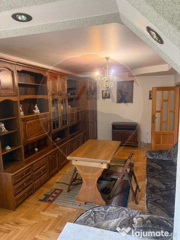 Transilvaniei, apartament cu 2 camere de închiriat