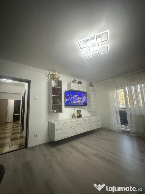 Apartament 3 camere mobilat-utilat { Metrou Constantin Brancoveanu }