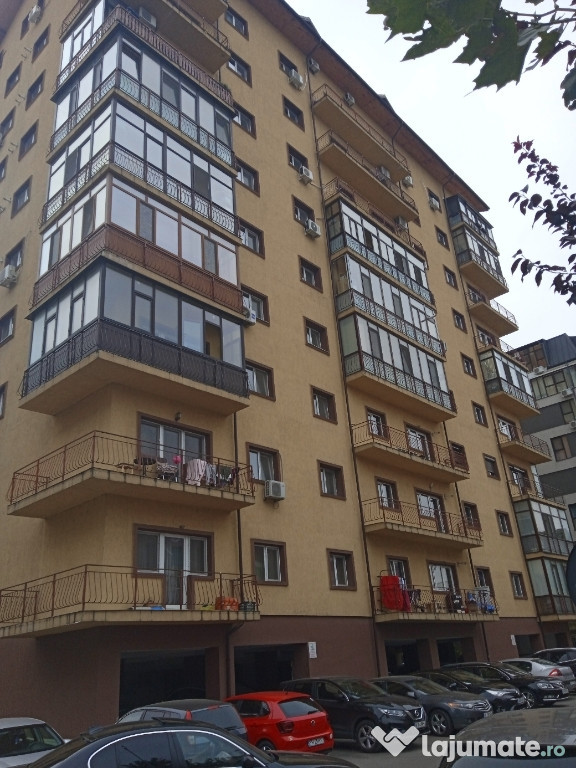 Vând apartament în Militari Residence