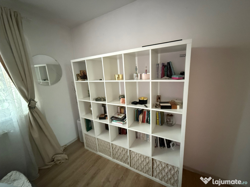 Bibliotecă Ikea stare excelentă