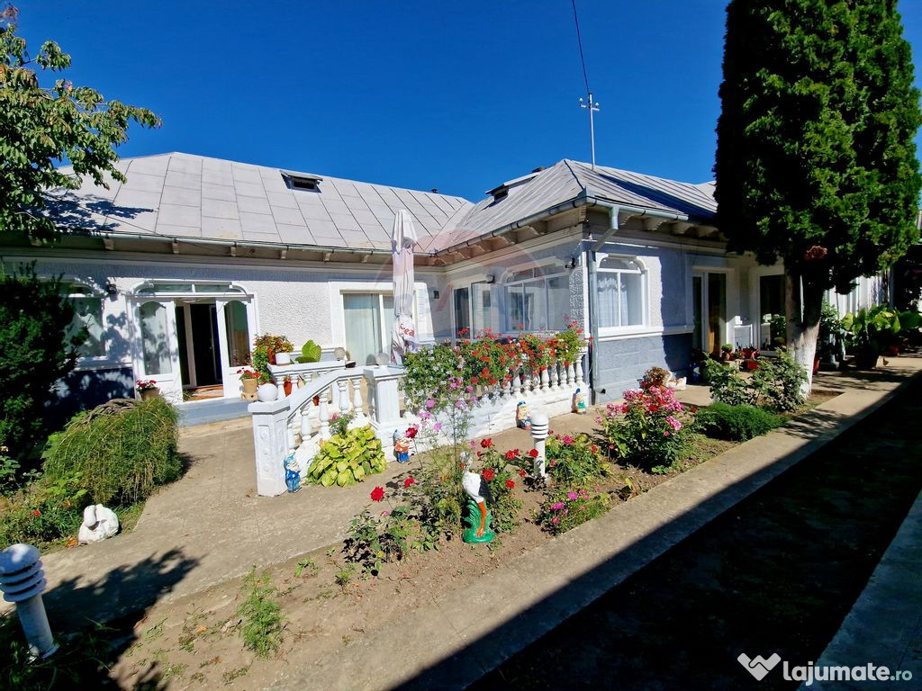 Casa si teren Zanesti