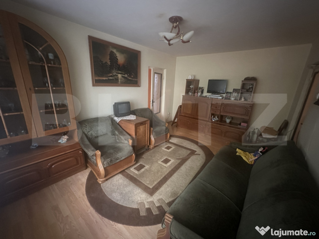 Apartament cu 3 camere ,63 mp, Micro 16