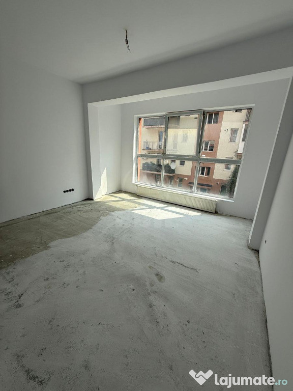 Apartament 2 camere ,zona Teilor