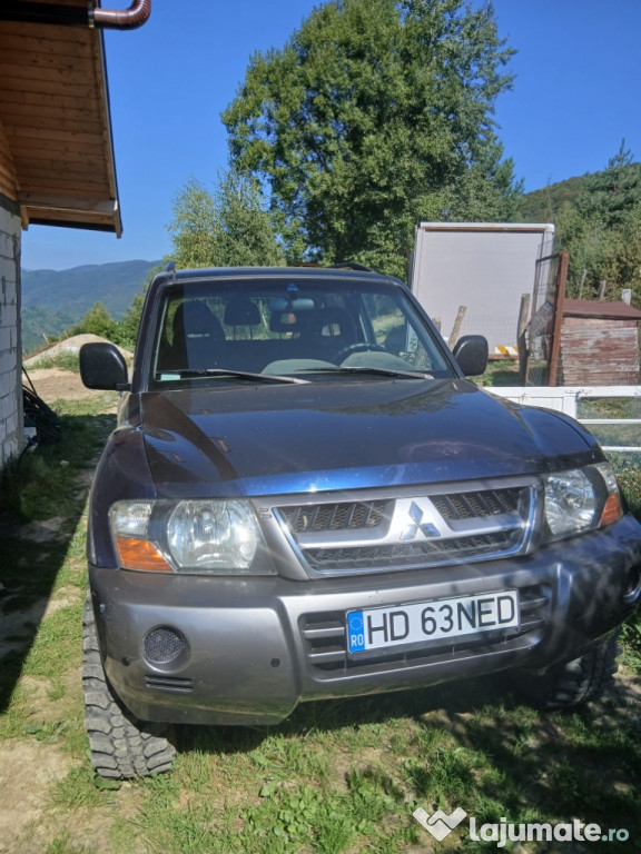 Mitsubishi Pajero III-4x4, 2,5