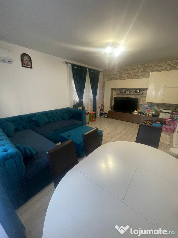 Casa cu 4 camere|teren generos|panouri solare