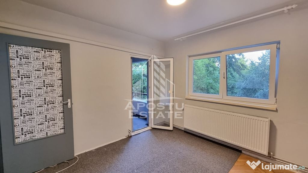 Apartament cu 2 camere, etaj 2, centrala proprie, Calea L...