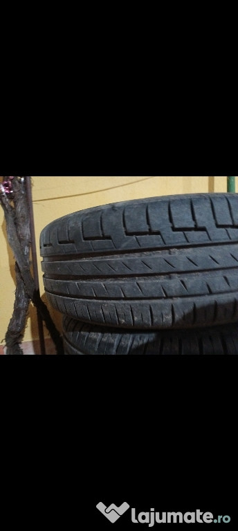 Vând 4 cauciucuri și jante golf 4
