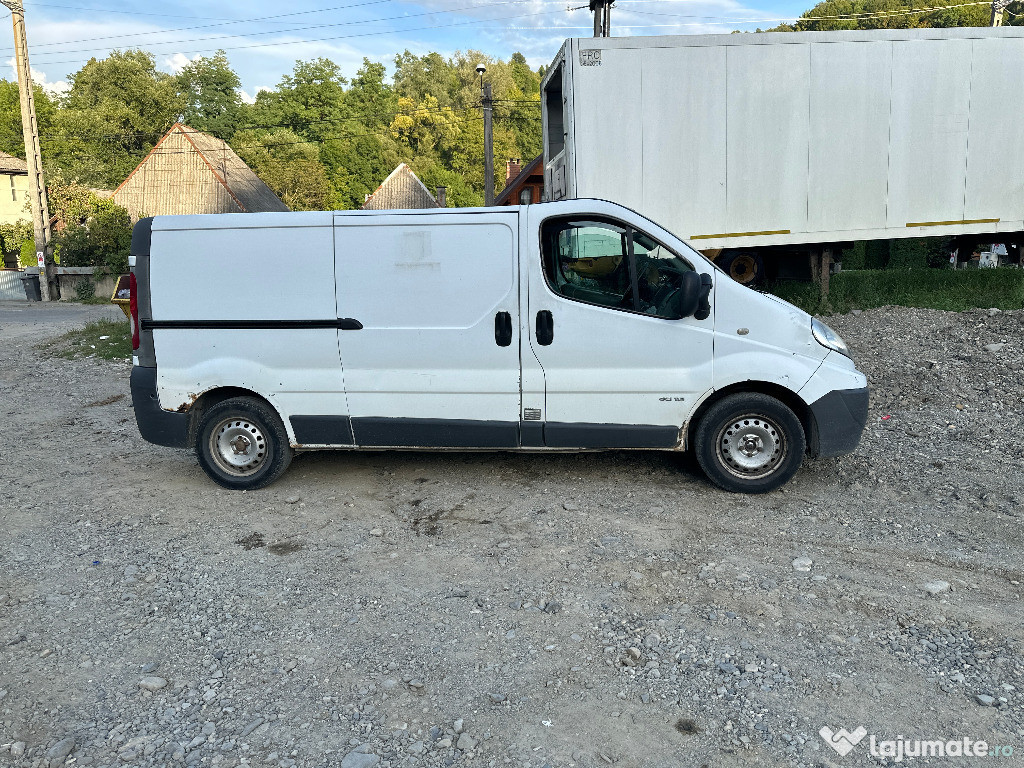 RENAULT Trafic 2007 masina + ruta curierat