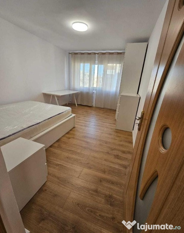 Apartament 3 camere + mini living - Bd Independenței