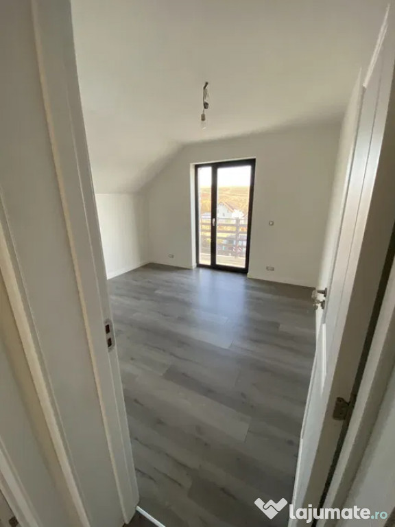 Casa/Vila P+1 Zona Moara - Bulai