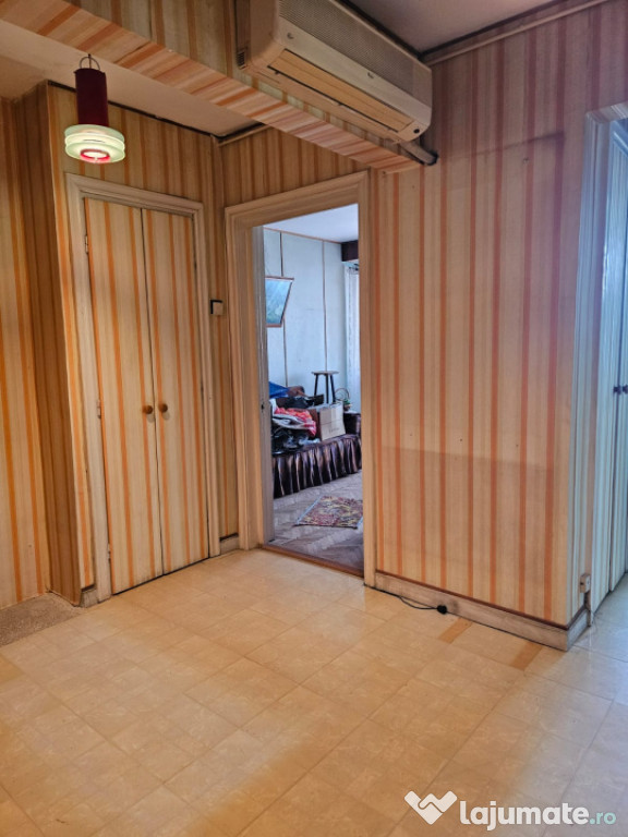 Apartament 3 camere de vanzare - Constanta Tomis 1