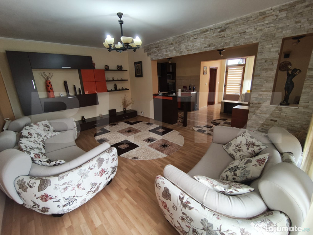 De vanzare casa la intrare in Cihei 185mp P+M+beci teren 270