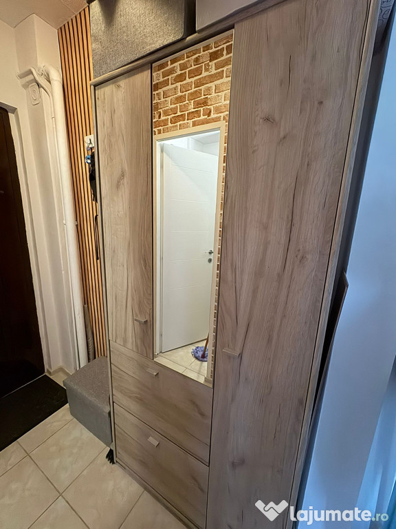 Apartament cu 2 camere ( usor negociabil)