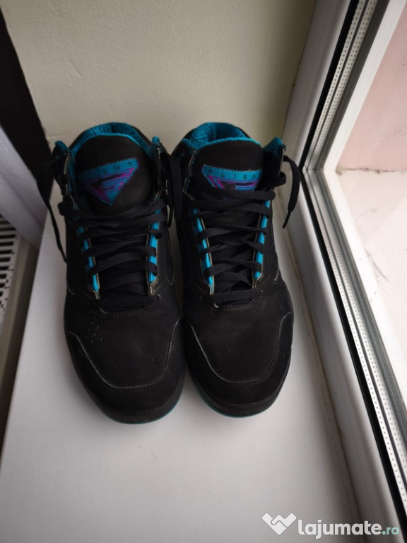 Adidași originali Nike Flight – mărimea 42.5