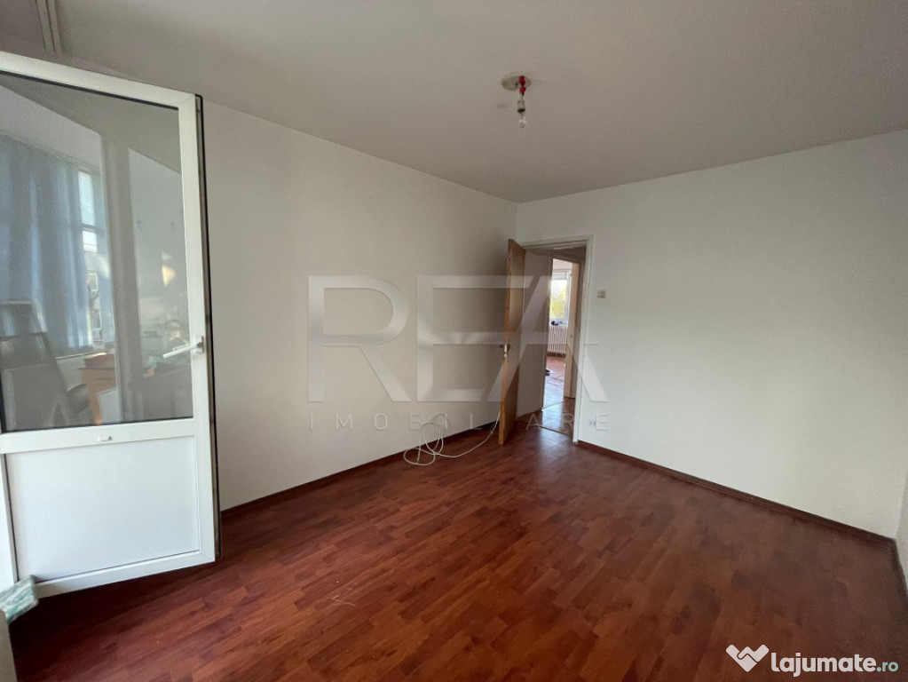 Apartament 3 Camere , Semi-Decomandat , Zona Gazarului