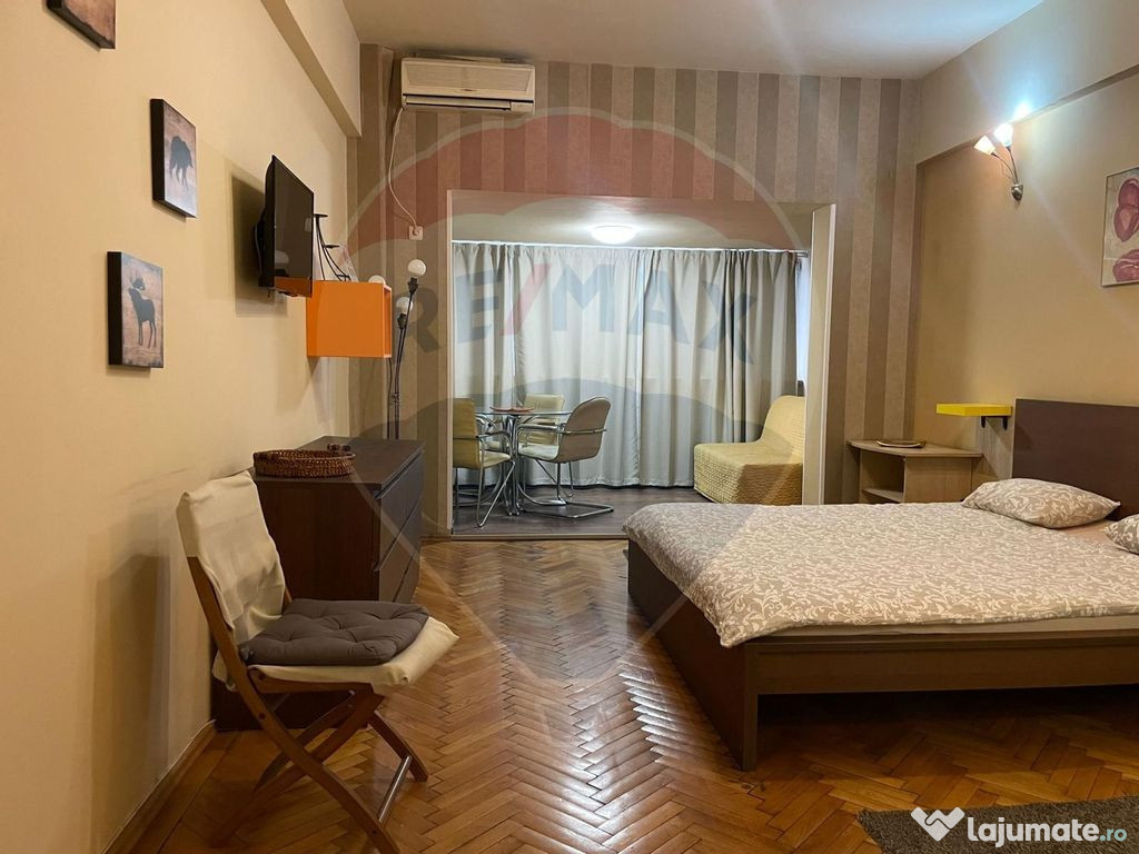 Garsonieră spațioasă - Piața Romană, vedere spre ASE...