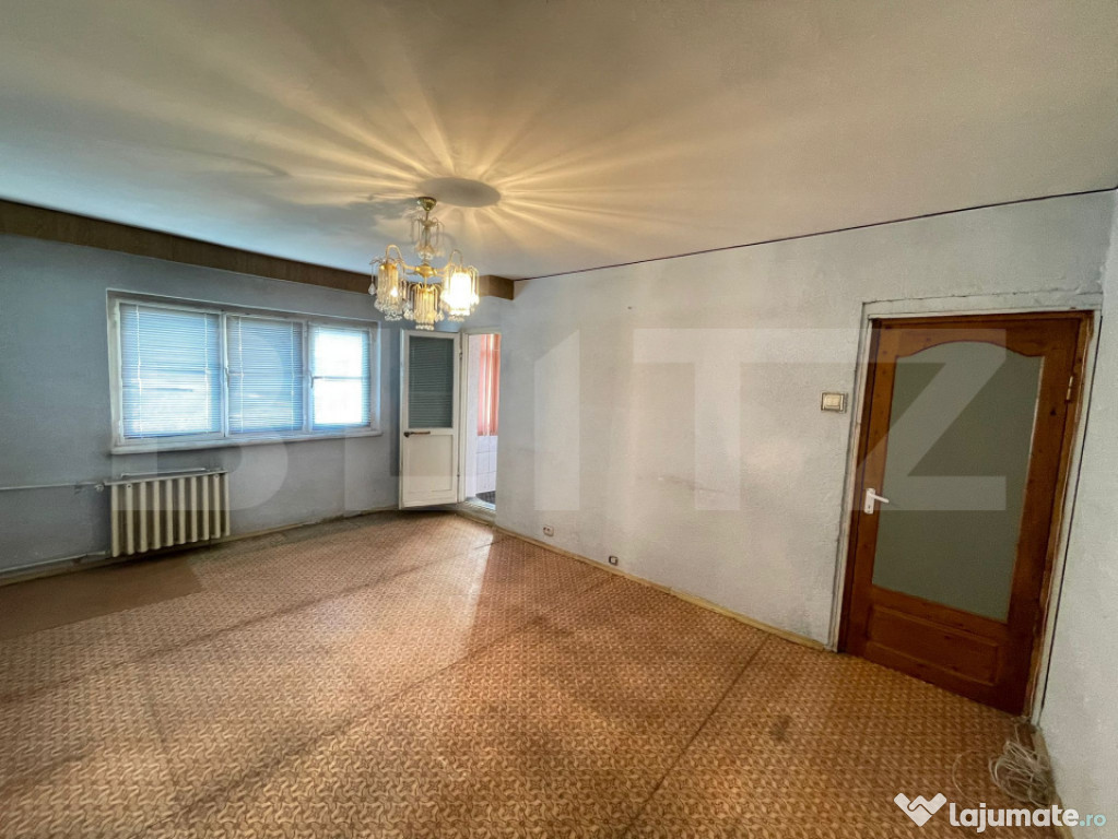 Apartament 2 camere decomandat,54mp,etaj 3,zona Sarari